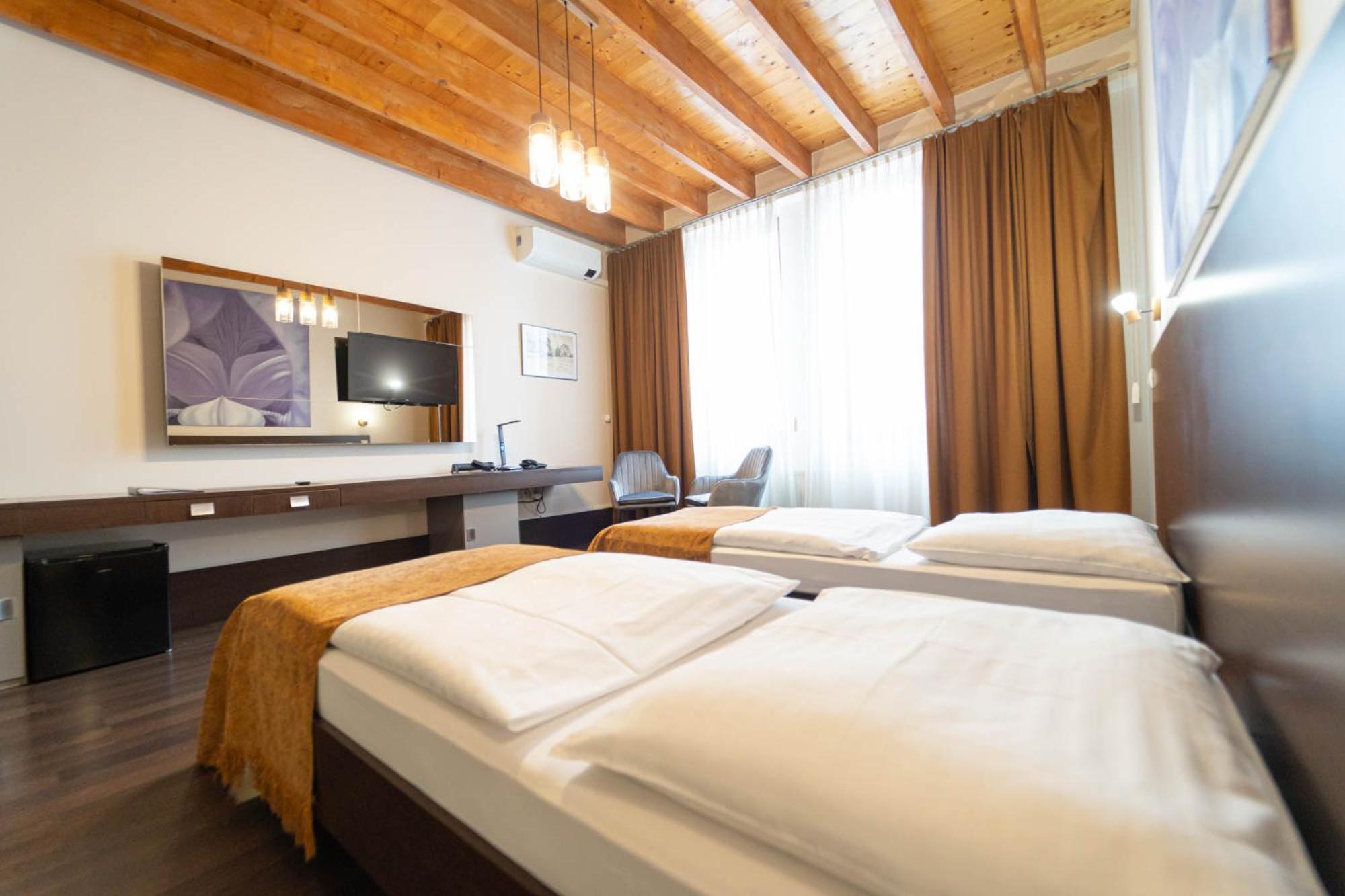 Boutique Hotel Zlaty Dukat Košice Exteriör bild