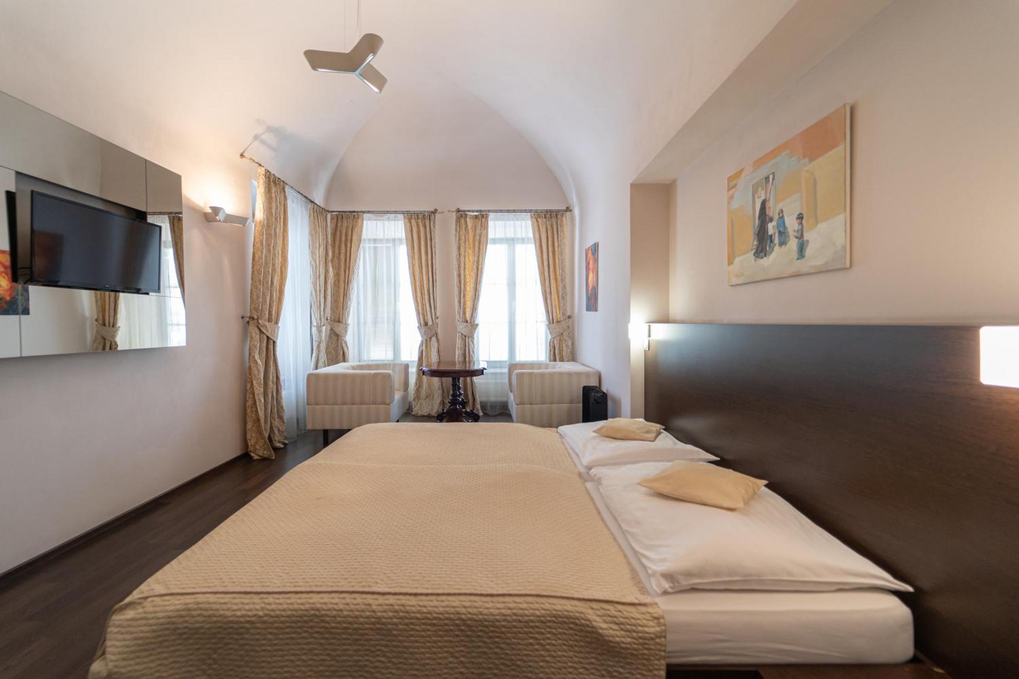 Boutique Hotel Zlaty Dukat Košice Exteriör bild